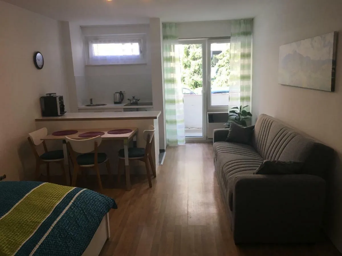 Bmw Apartment 24 Mnichov
